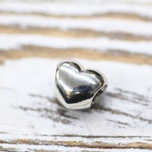 Authentic Pandora 925 Sterling Silver Smooth Heart Charm #790137